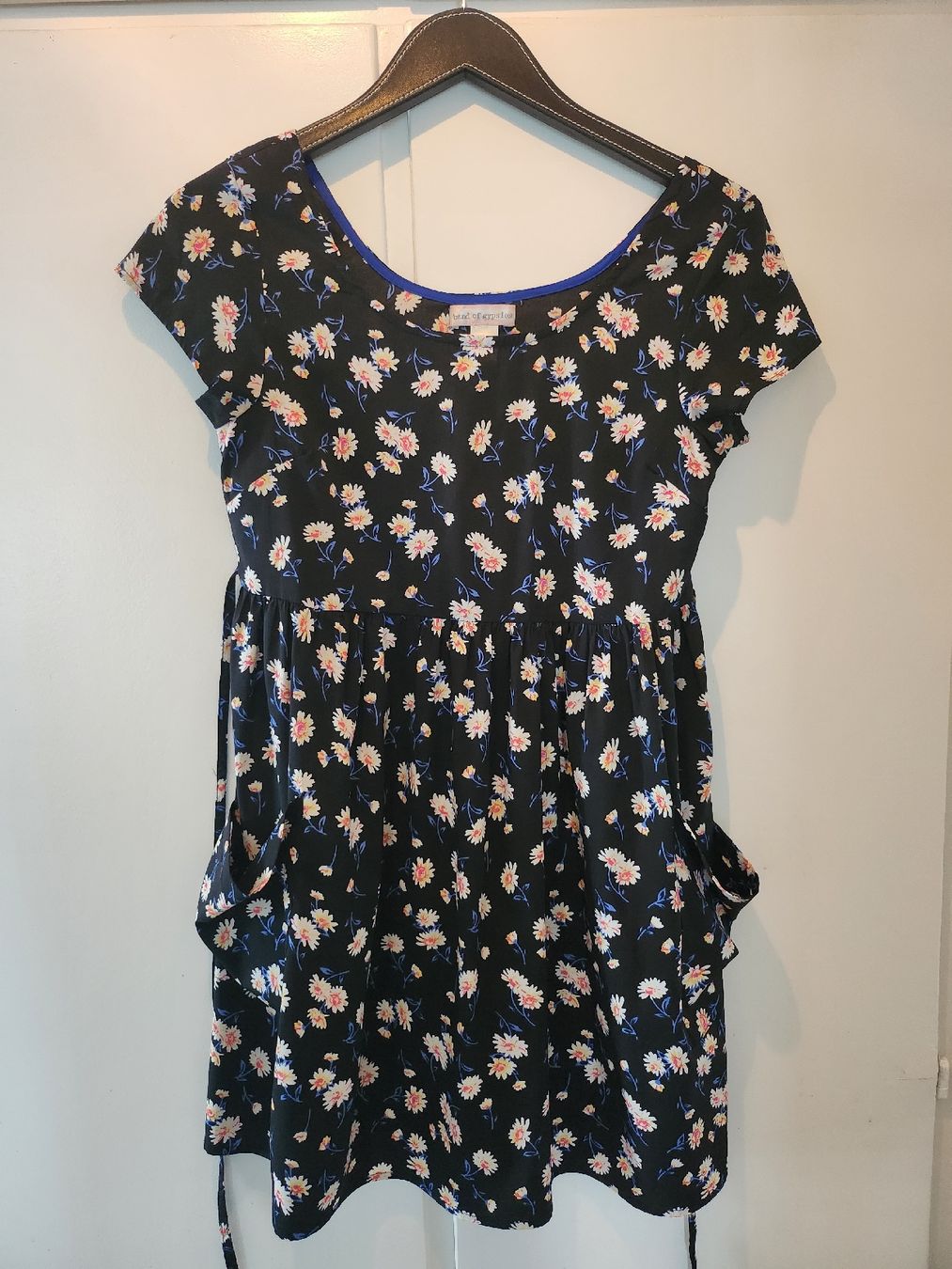Vestiti: dress with pockets – Usato da Schlieren venduto da wik_69lh