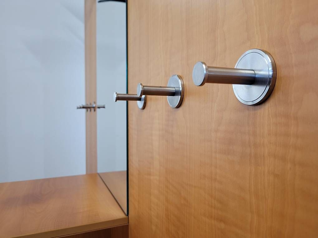 Guardaroba: Garderobe (Schreinerfertigung) – Usato da St. Gallen venduto da hp.mueller_ag 4
