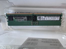 2x P69720-0A1, Neuware, aus einem neuen Server ausgebaut.