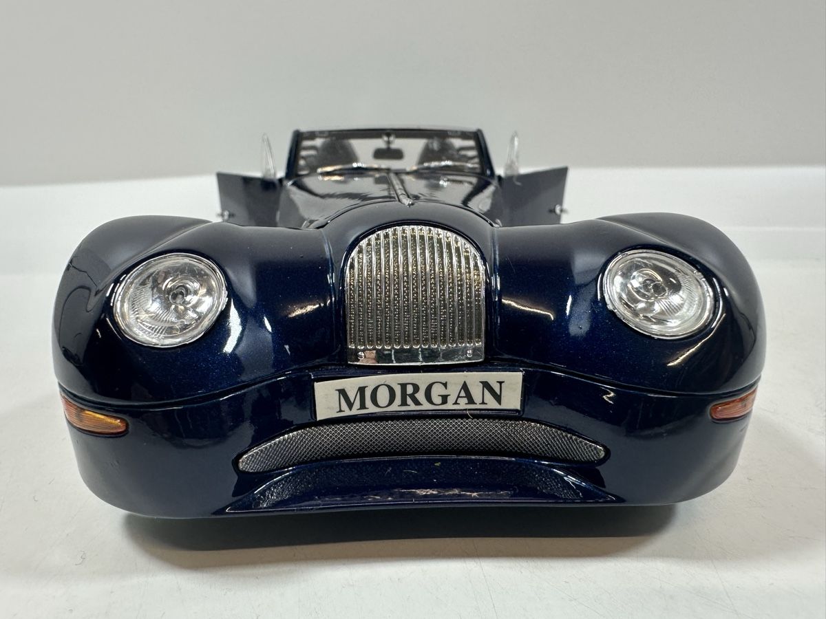 Bburago Modellini d'auto: Morgan Aero 8 1:18, dunkelblau, BBURAGO – Usato da Zofingen venduto da rf9_x2xt 8
