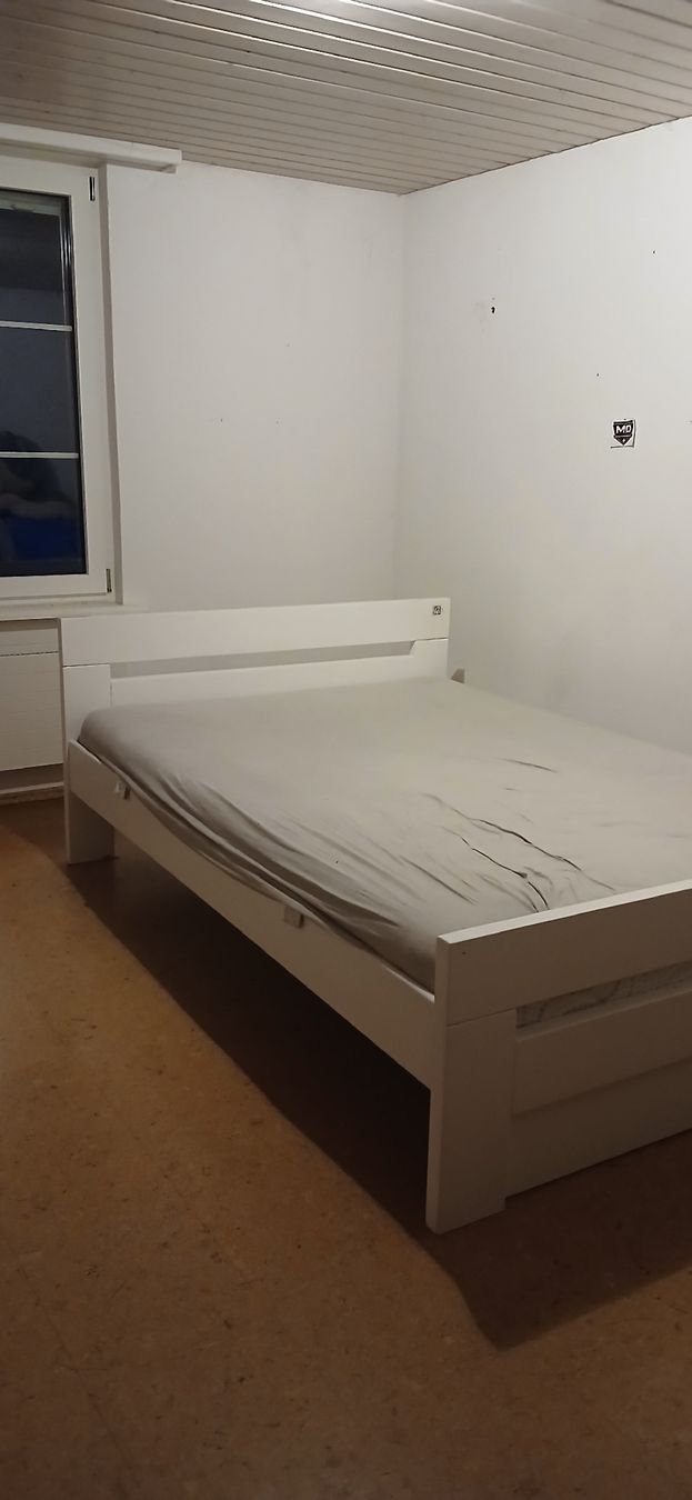 Betten: bett 140x200 – Gebraucht aus Aristau von Manufisch0