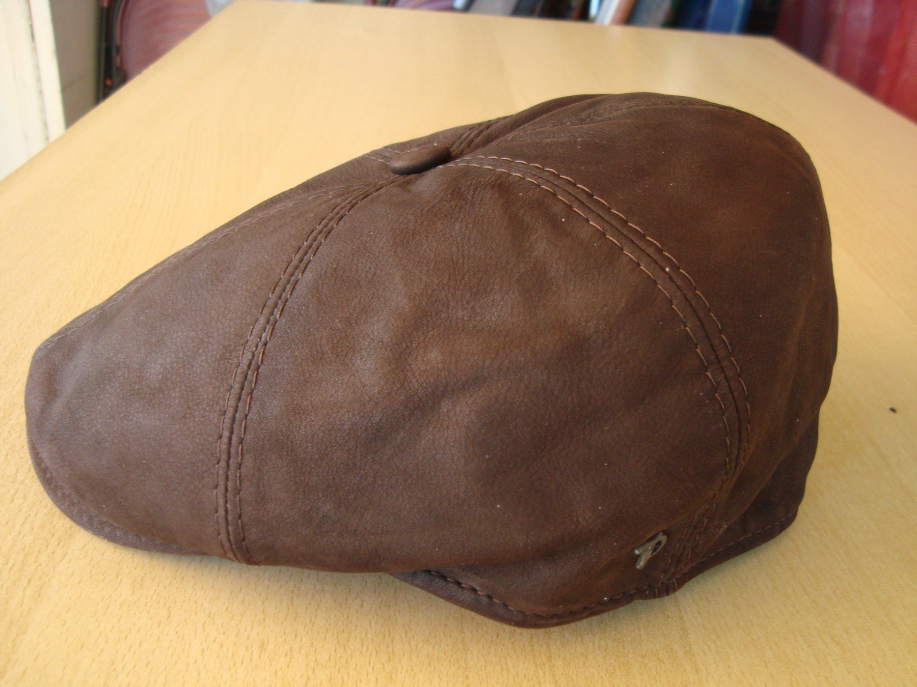 Copricapi, berretti & cappellini: Casquette béret Panizza en cuir – Nuovo (secondo la descrizione) da Fribourg venduto da ruswil007 2