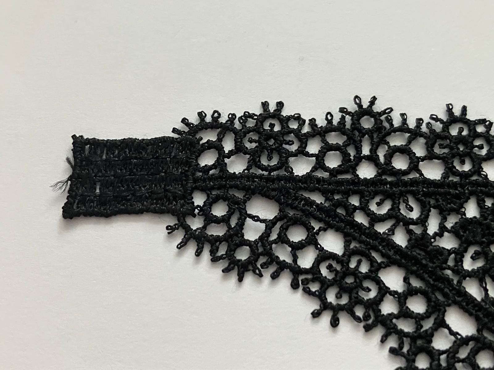 Toppe: Applik echte St. Galler Spitze schwarz – Nuovo (secondo la descrizione) da Balsthal venduto da Diviko 2