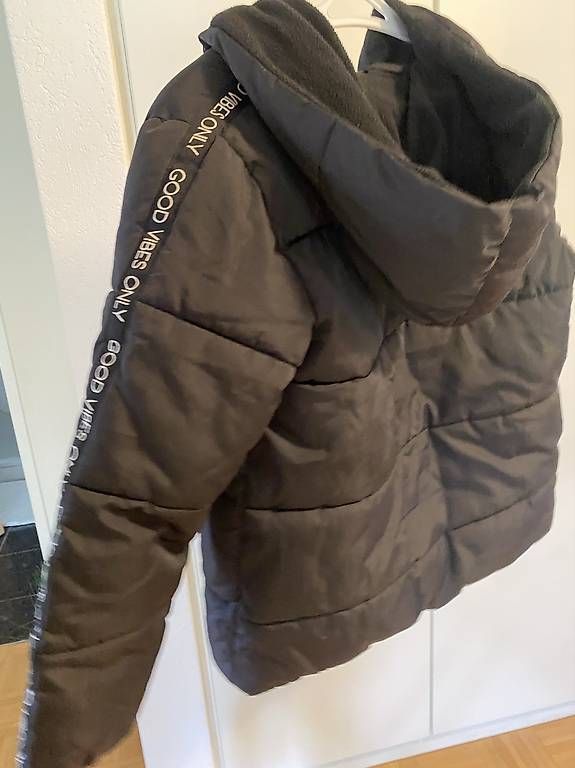 Vestes & Manteaux: Winterjacke gr. 146  – D'occasion à Binz par kat_s2w7 1