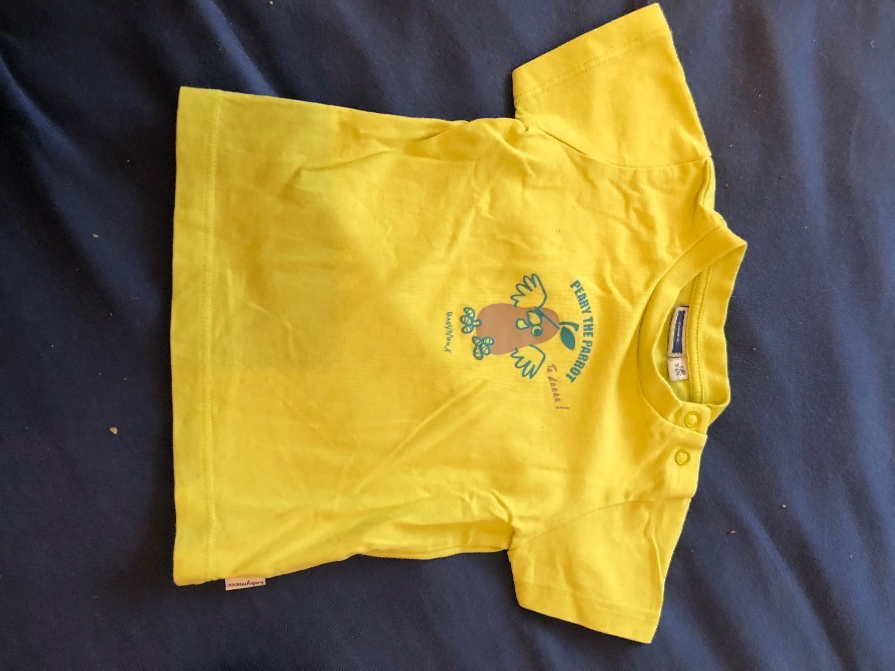 Camicie, Top & T-shirt: T-Shirt mexx Grösse 62 – Usato da Lupsingen venduto da sta_wgg5