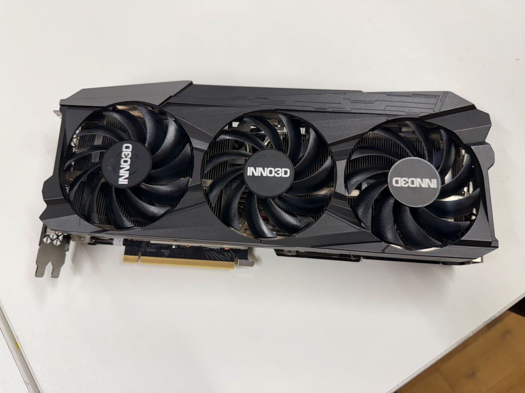 Nvidia Cartes graphiques: NVIDIA RTX 3090 Inno (defekt) – Défectueux à Reinach BL par Gmacie