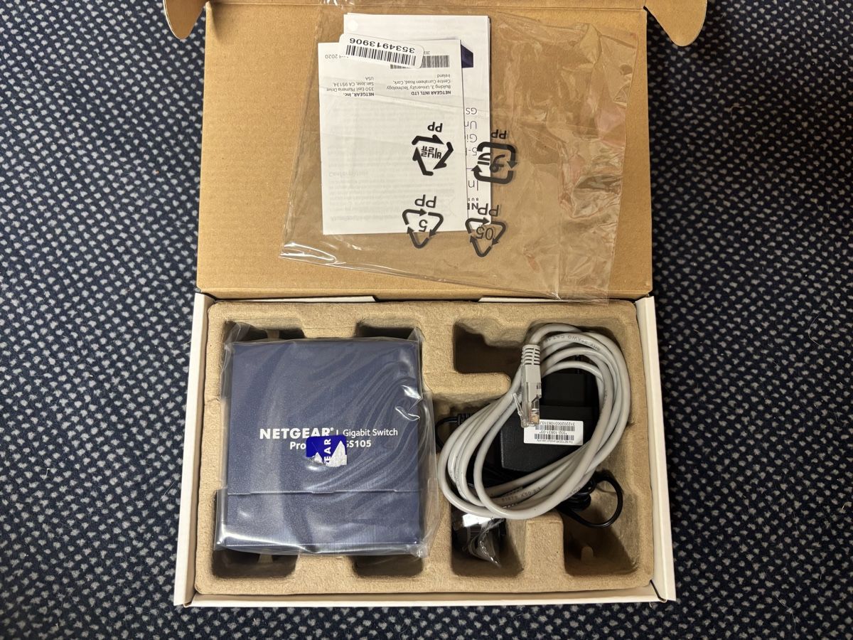 Netgear Hubs & Switches: Netgear 5-Port Gigabit Switch – D'occasion à Goldach par Goldach1 1