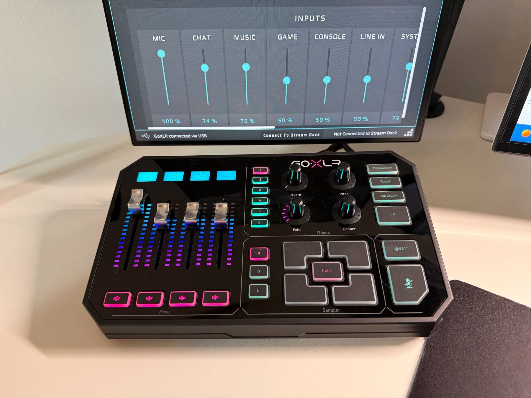TC Helicon Console di mixaggio: TC Helicon GO XLR USB-Audiointerface mit 4-Kanel-Mixer – Usato da Gachnang venduto da JohnnyBeGood88 1