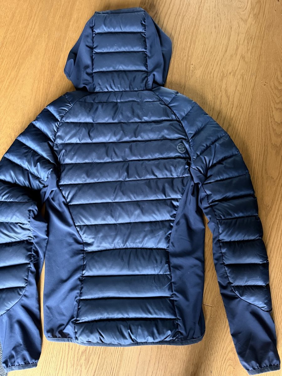 Skins Giacche: Hybrid Hood Jacket Damen – Nuovo (secondo la descrizione) da Gerolfingen venduto da 70coco 1