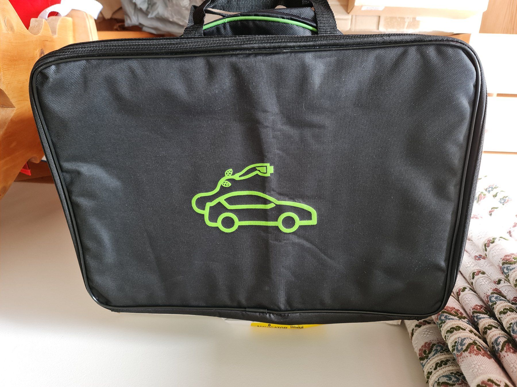 Borse: Auto Ladekabeltasche – Nuovo e nell'imballaggio originale da La Punt - Chamues-ch venduto da Fluperto