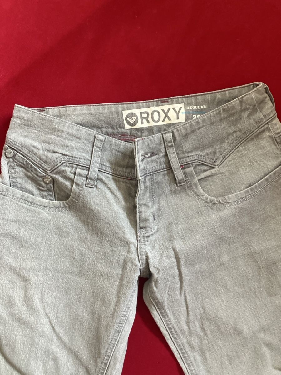 Roxy Jeans: ROXY Jeans Damen Regular Grösse 26 hellgrau – Usato da Muralto venduto da jac_hkz5 1
