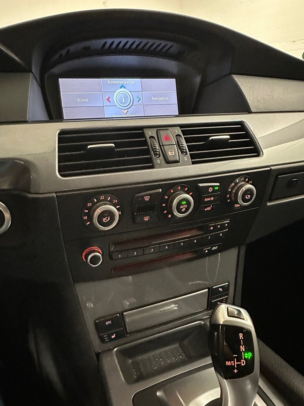 BMW Autos: BMW 525d touring Steptronic, frisch ab Service – Gebraucht aus Meggen von Elevation7 5