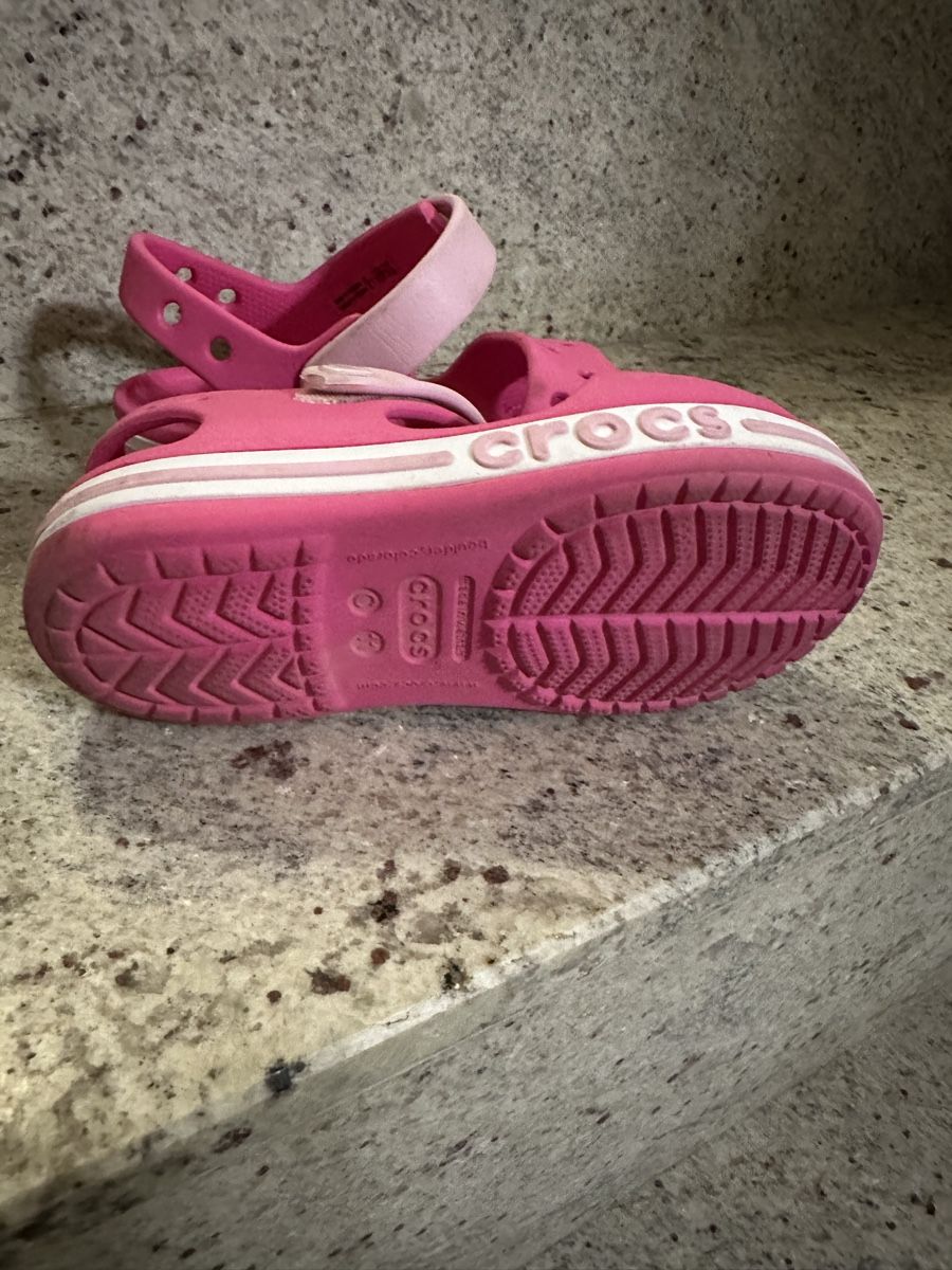 Crocs Scarpe per ragazze: Crocs Sandalen C11 – Usato da Böckten venduto da ZokaAugust 1