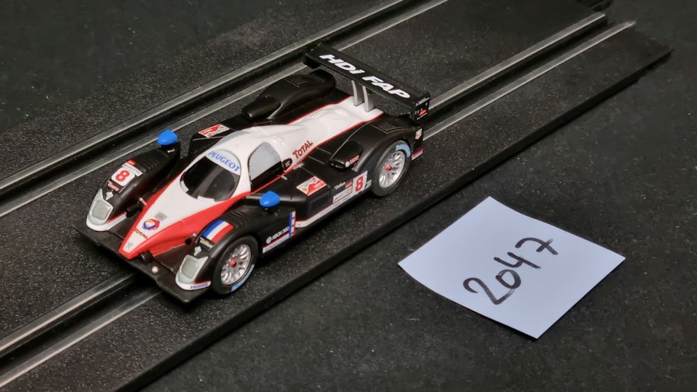 SPARK-MODEL S4498 Echelle 1/43 | PEUGEOT 908 HDI FAP TEAM ORECA MAMUT N 10 5th 24h LE MANS 2011
