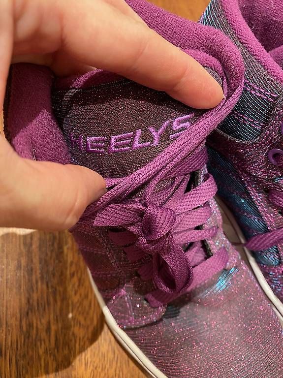 Heelys Scarpe per ragazze: Original Heelys Gr. 36.5 – Usato da Sins venduto da bit_rg7j 1