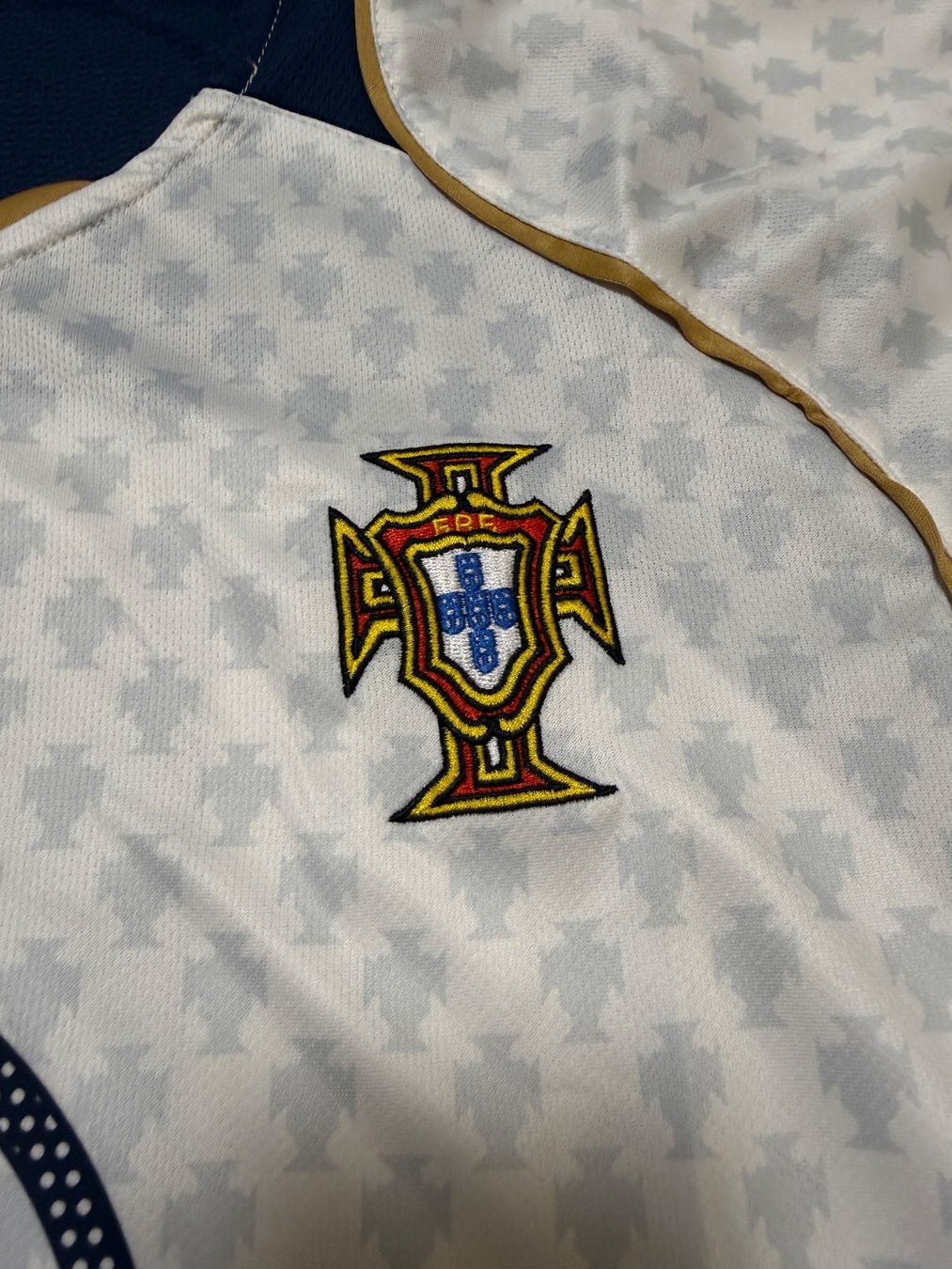Canottiere & Pantaloni: Portugal C. Ronaldo Trikot – Nuovo (secondo la descrizione) da Bronschhofen venduto da leo_99hp 3