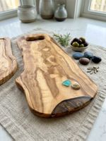 Servierbrett Olivenholz mit Epoxidharz neu