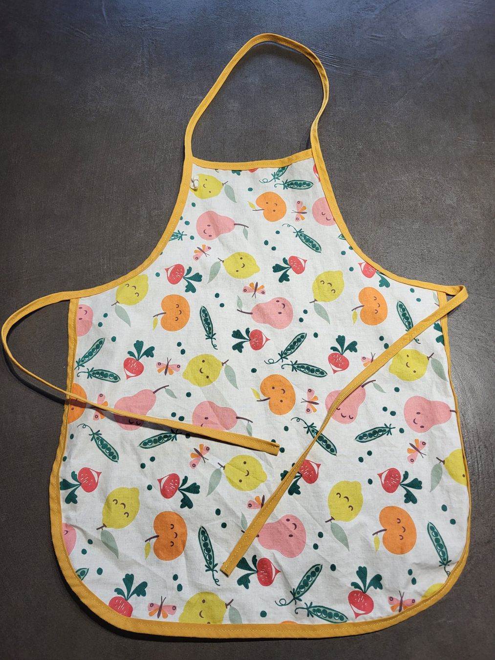 Altro per bambini: Tablier de cuisine enfant – Usato da Gampelen venduto da cli_2thg