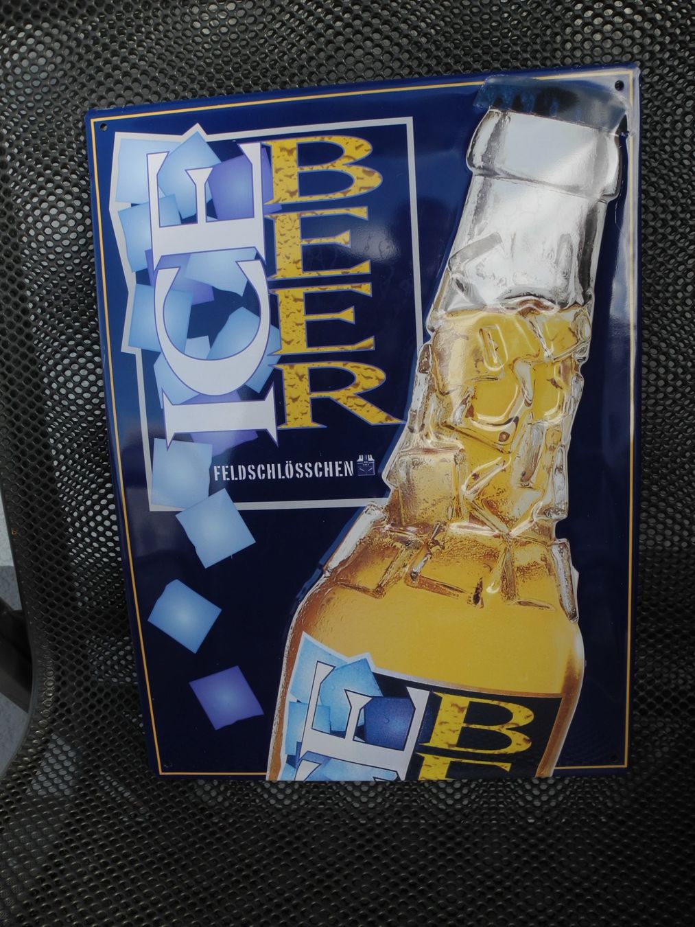 Feldschlösschen Schilder: FELDSCHLÖSSCHEN ICE BEER – Neu und originalverpackt aus Reinach AG von Huckleberrysix 4