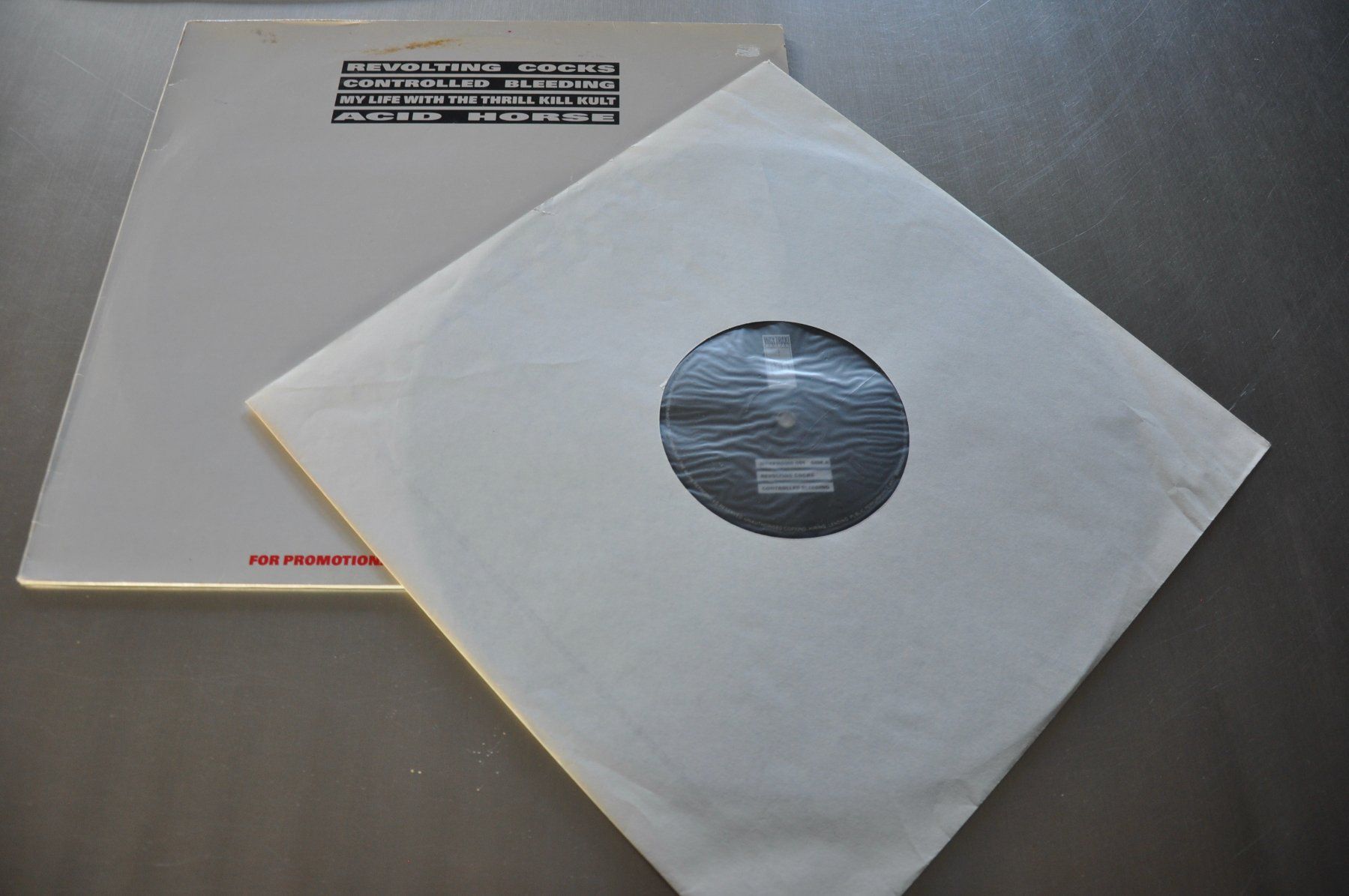 Dischi in vinile: REVOLTING COCKS - CONTROLLED BLEEDING - MY LIFE...12 – Usato da Sion venduto da jaipur1401 3