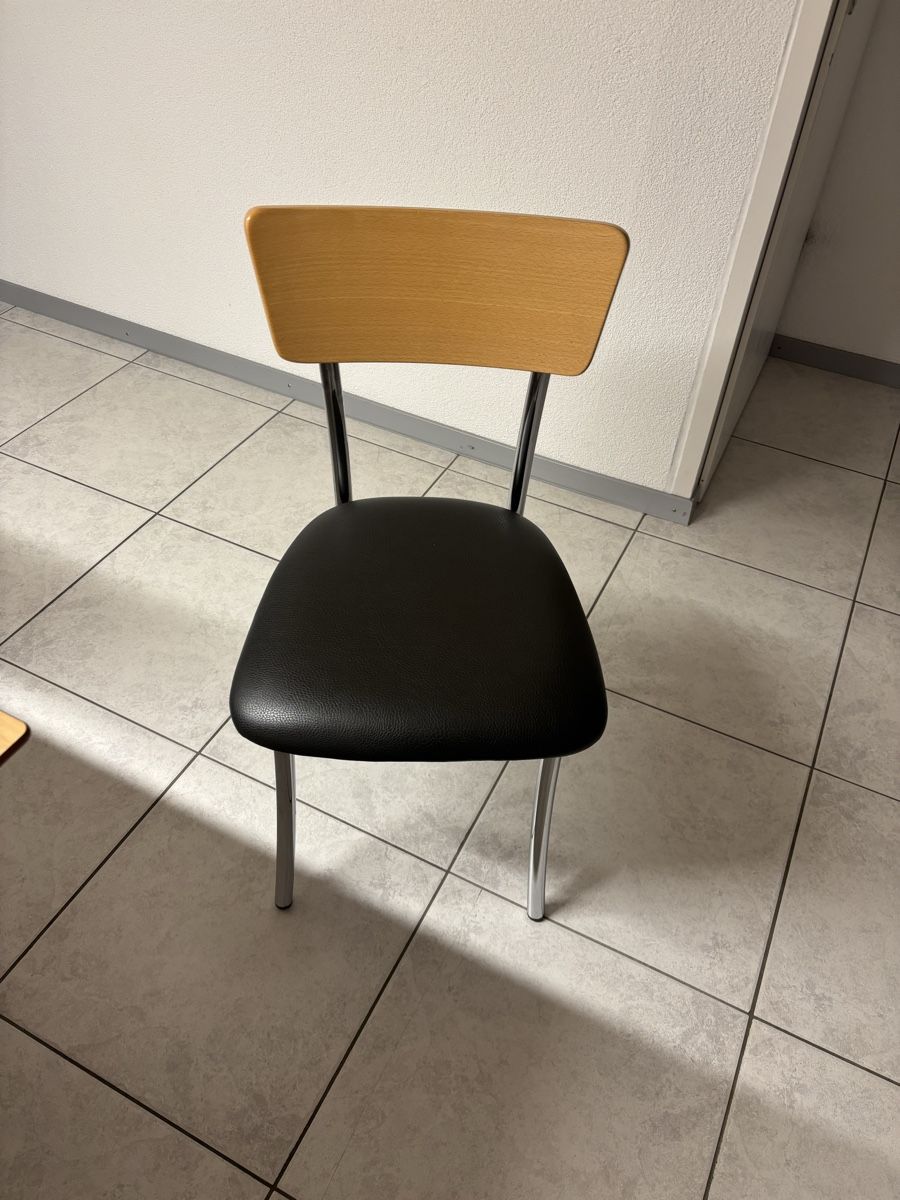 Chaises: stühle – D'occasion à wolhusen par Chapi4