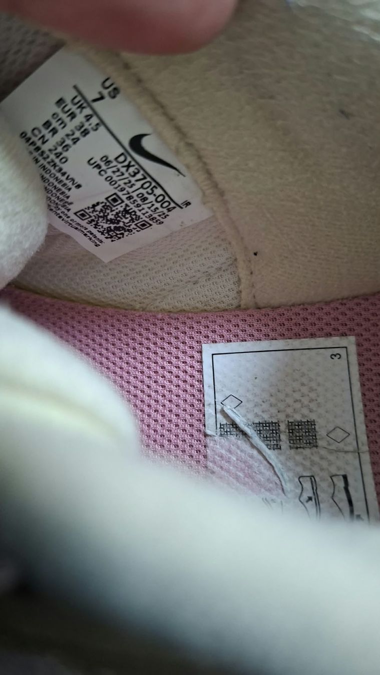 Nike Chaussures femmes: Nike  – D'occasion à Trimbach par Ale-07 2