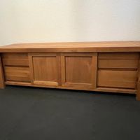 Massives TV-Möbel/Sideboard aus Holz (Teak), Top Zustand