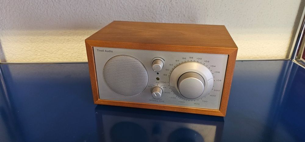 Radio: Tivoli Radio Model One – Usato da Rüti GL venduto da 4oops