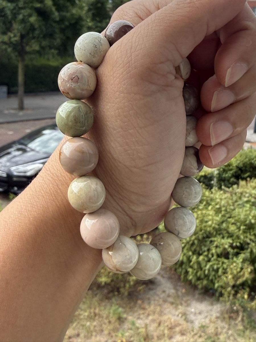 Bracciali & Braccialetti: Alashan Agate 13mm Perlen Stretch Armband – Nuovo (secondo la descrizione) da Jegenstorf venduto da SteinGlanz 1