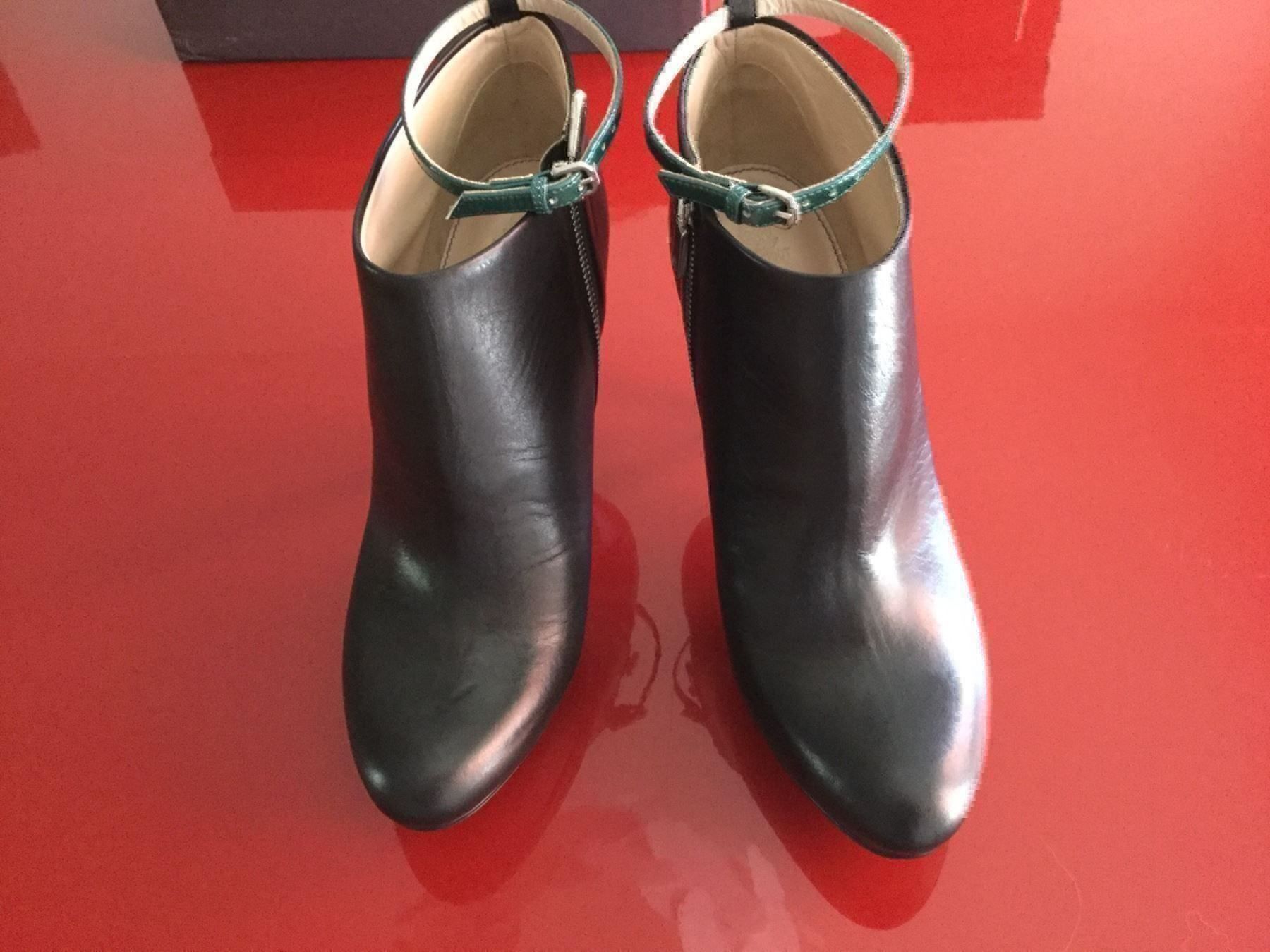 Navyboot Chaussures femmes: JOLIE BOTTINE NAVYBOOT – Neuf (Voir description) à Brügg BE par traindenuit 2