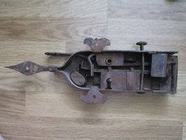 Antikes Türschloss geschmiedet