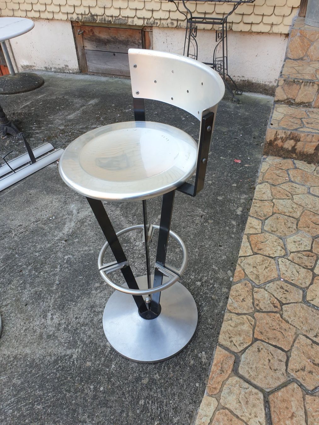 Sculptures & Statues: Barstool "Dry Martini" Design Pedro Miralles – D'occasion à rebstein par spacy73 2