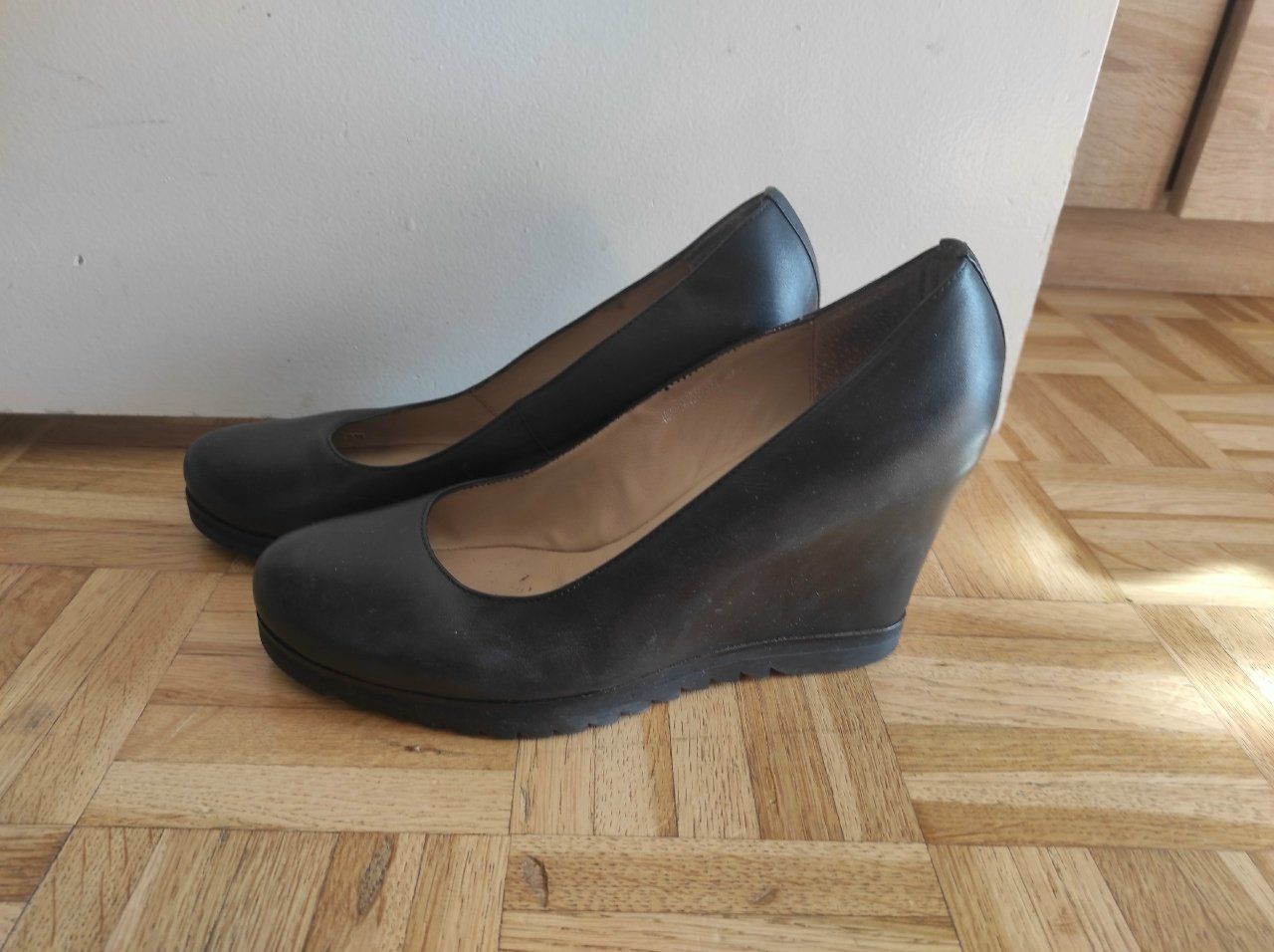 Damenschuhe: chaussures à talons hauts en cuir р.39 – Gebraucht aus Renens VD von cla_7zv5 5