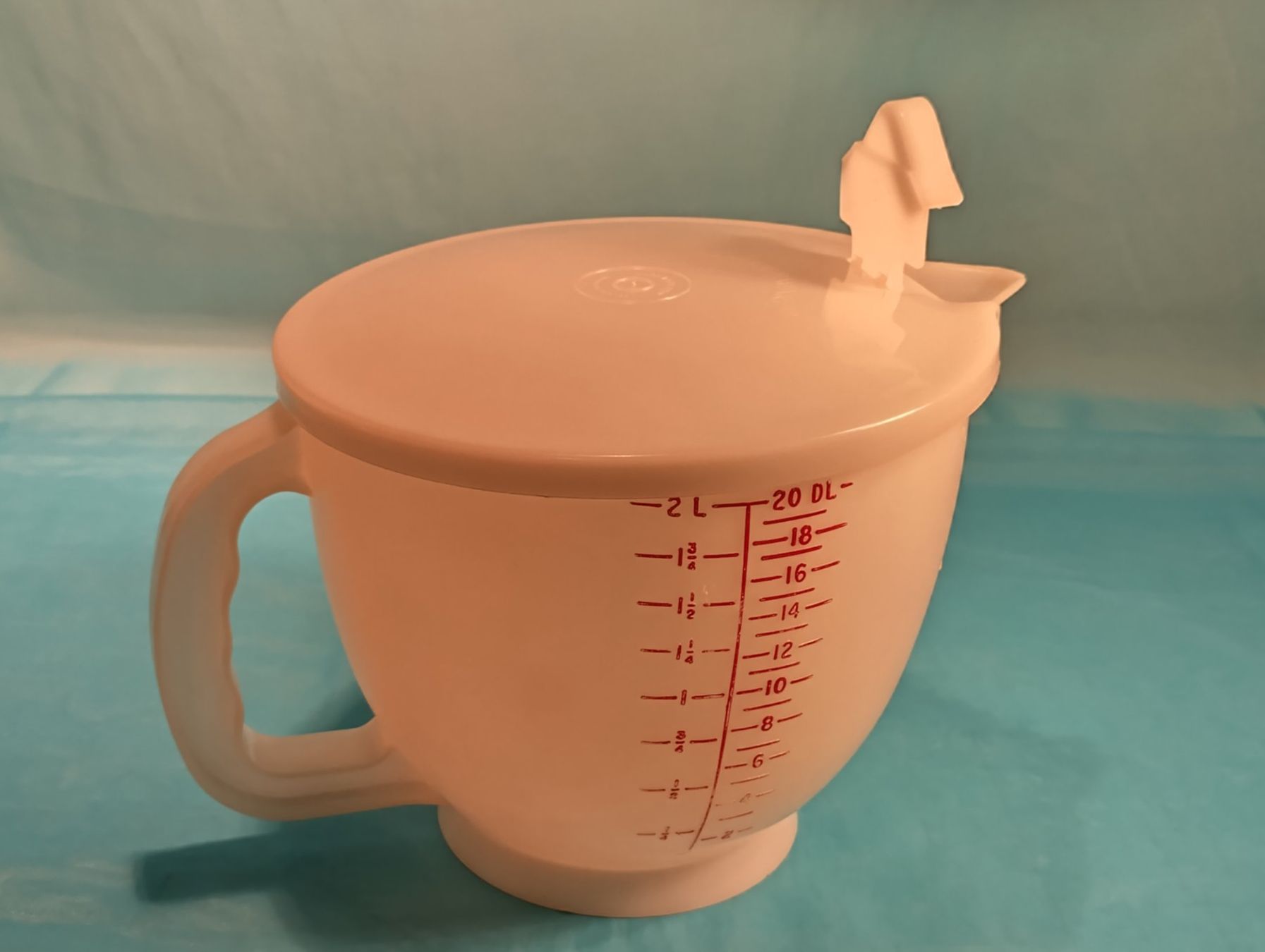 Tupperware Recipients et similaires: Tupperware Messbecher, 2Liter – D'occasion à Bellach par JingleCherry 5
