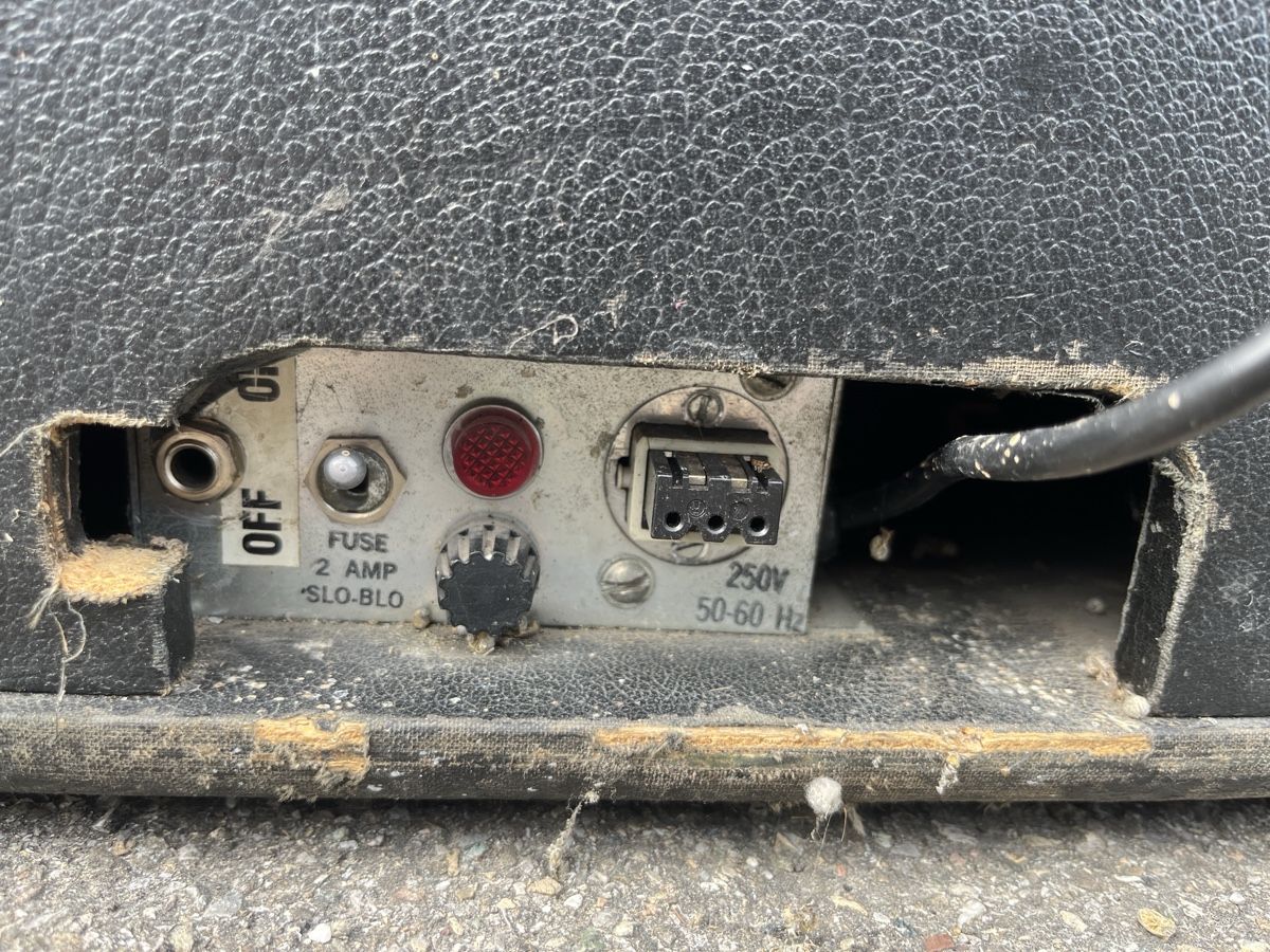 Fender Amplificatori: Lautsprecherbox (Speaker Cabinet) Fender – Usato da Gams venduto da Akgams 6