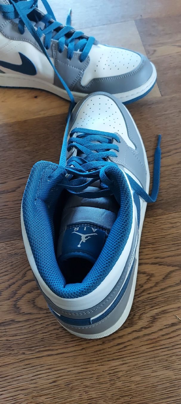 Nike Chaussures hommes: Nike Air Jordan mid Grösse 45 – D'occasion à Oftringen par Seidenhuhn4 2