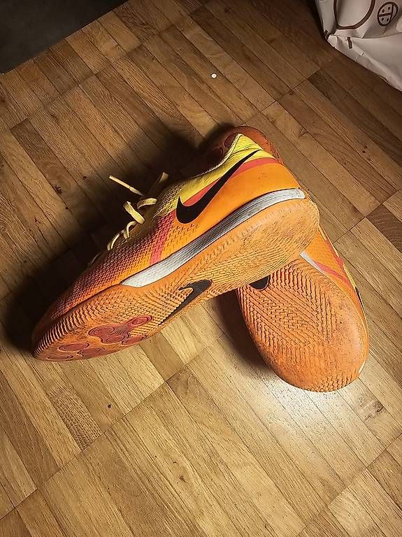 Scarpe da uomo: NIKE PHANTOM – Usato da Schaffhausen venduto da DrNo8088