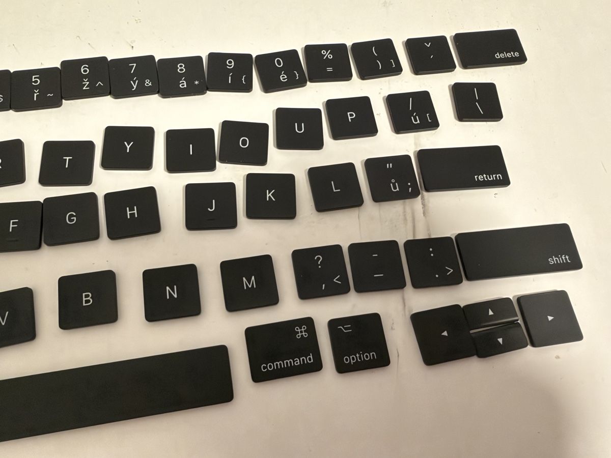 Apple Tastiere: 2017 MacBook Pro key caps – Nuovo (secondo la descrizione) da Zürich venduto da jankais3r 1