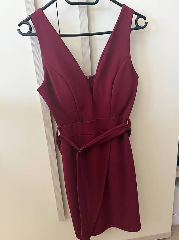 Vestiti: Vestito donna bordeaux – Usato da Zürich venduto da ame_j5mq