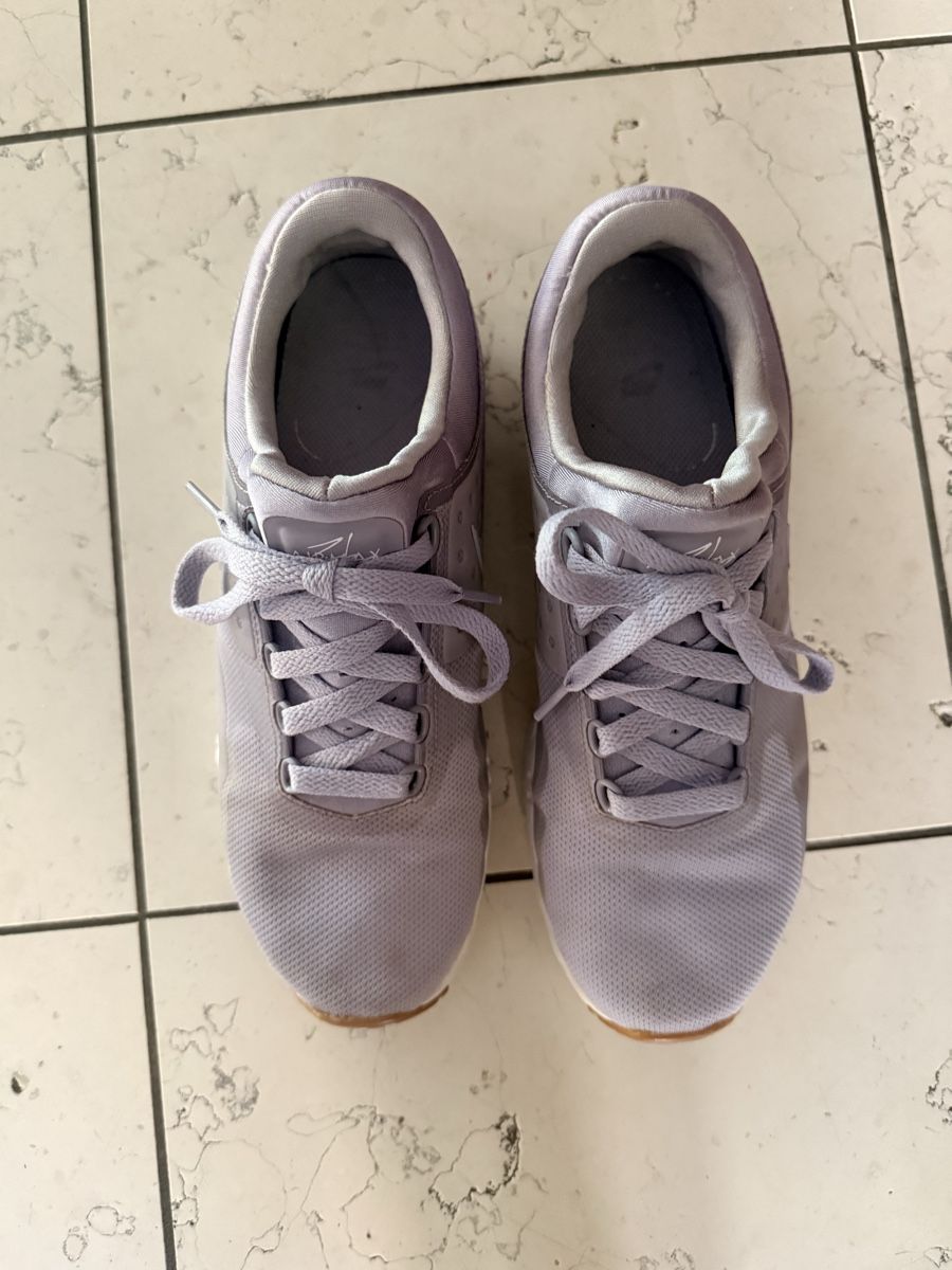 Nike Scarpe da donna: Nike Air Max Zero Turnschuhe Grösse 40.5 Zustand – Usato da Susten venduto da bar_nsp6 1