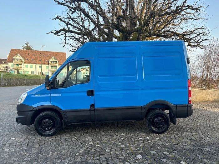 Véhicules utilitaires: IVECO Daily – D'occasion à VALLORBE par Seylagabe 3