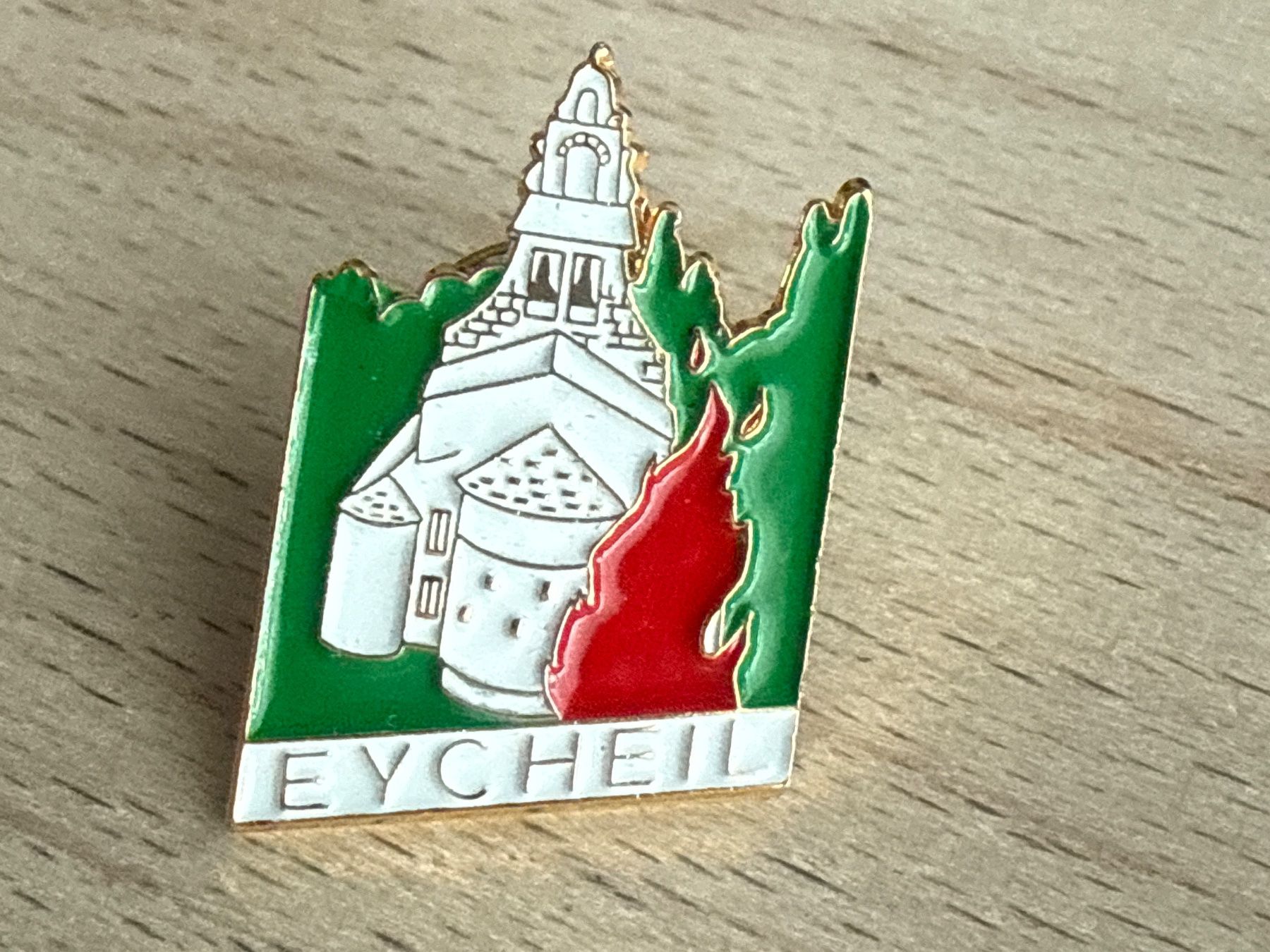 Placchette & Badge: Pin Eycheil – Usato da Glattbrugg venduto da Schweigmatt