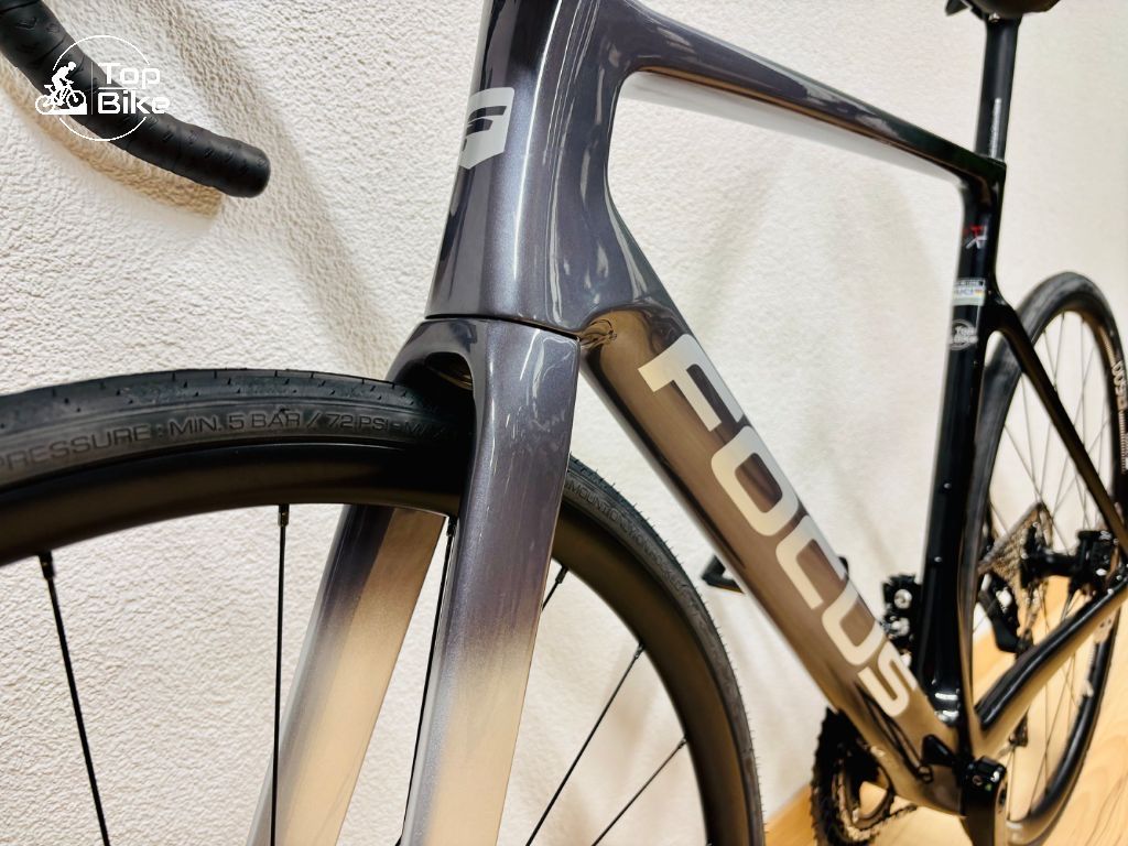 Focus Biciclette: NEW 2026 Focus Izalco Max 8.7 L – Nuovo e nell'imballaggio originale da Stallikon venduto da TopBikeCH 1