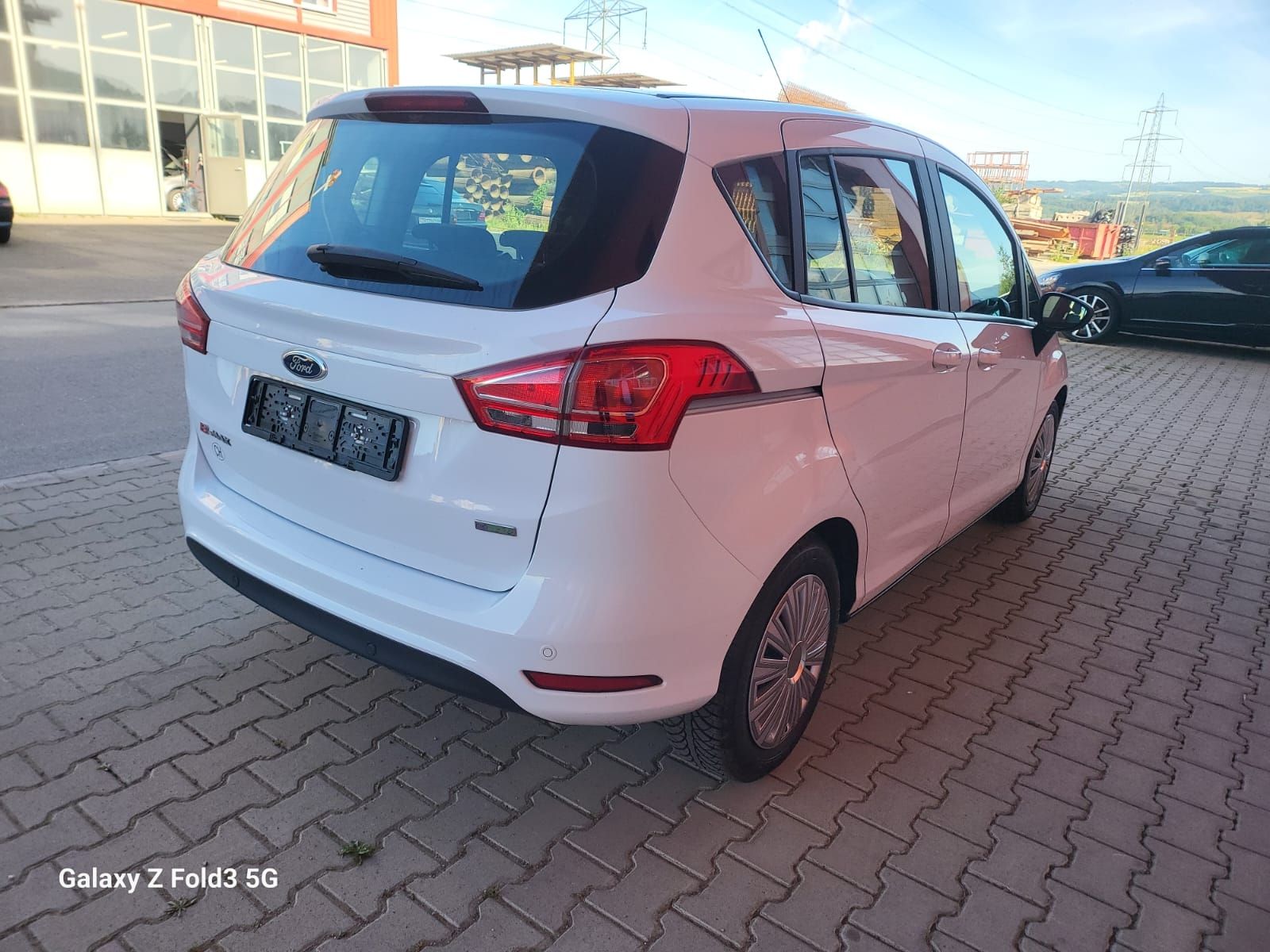 Ford Automobili: Ford B-Max, 2016, frisch ab MFK – Usato da Neuenhof venduto da Sirenaca 1