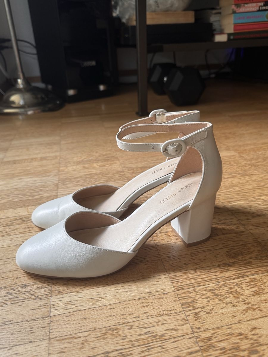 Anna Field Damenschuhe: Anna Field heels cream ankle strap block heel EU 37 – Gebraucht aus Zollikerberg von may_8ymr 2