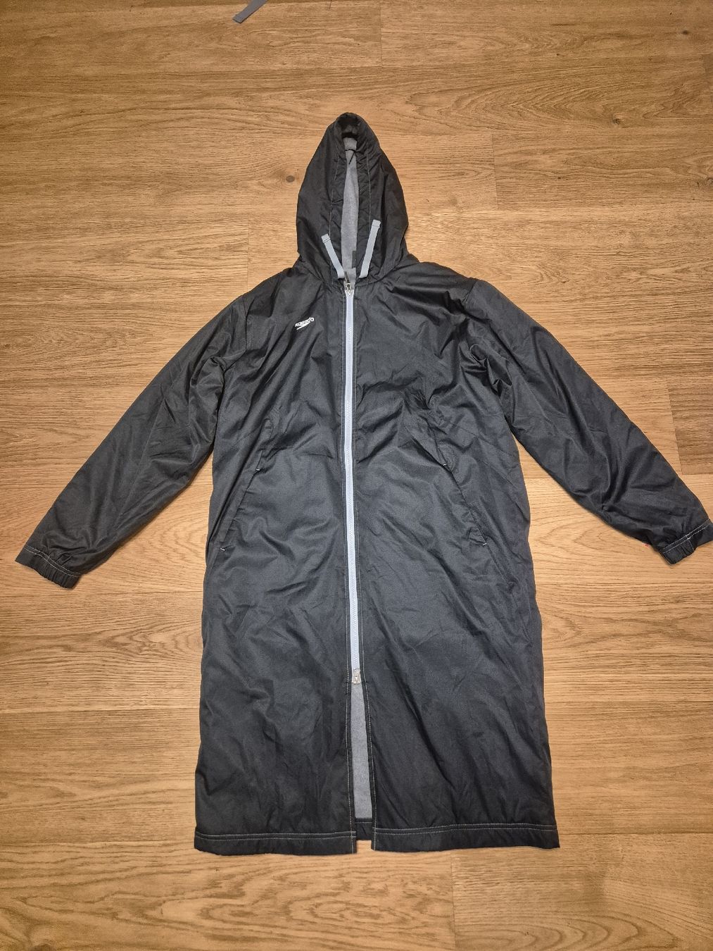 Speedo Giacche: Speedo Parka – Usato da Binningen venduto da phi_8dcn