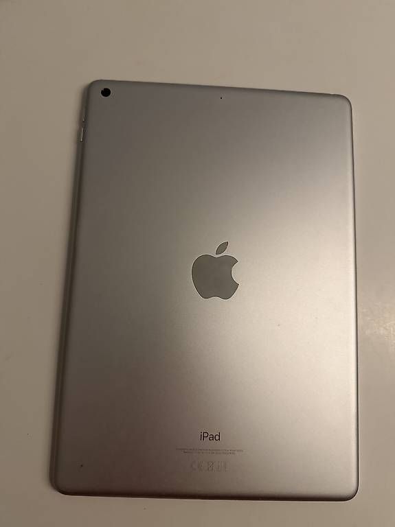 Apple Tablettes PC: iPad - Apple iPad 10.2 9th Gen. 64GB – D'occasion à Uzwil par Sennmeister 1