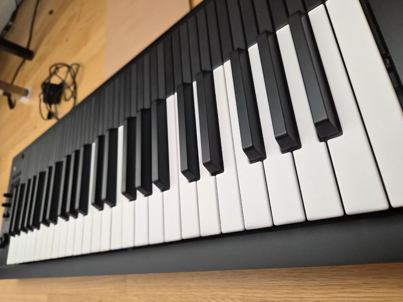 Strumenti musicali: Expressive E Osmose Synthesizer – Nuovo (secondo la descrizione) da Dottikon venduto da Egofall 2