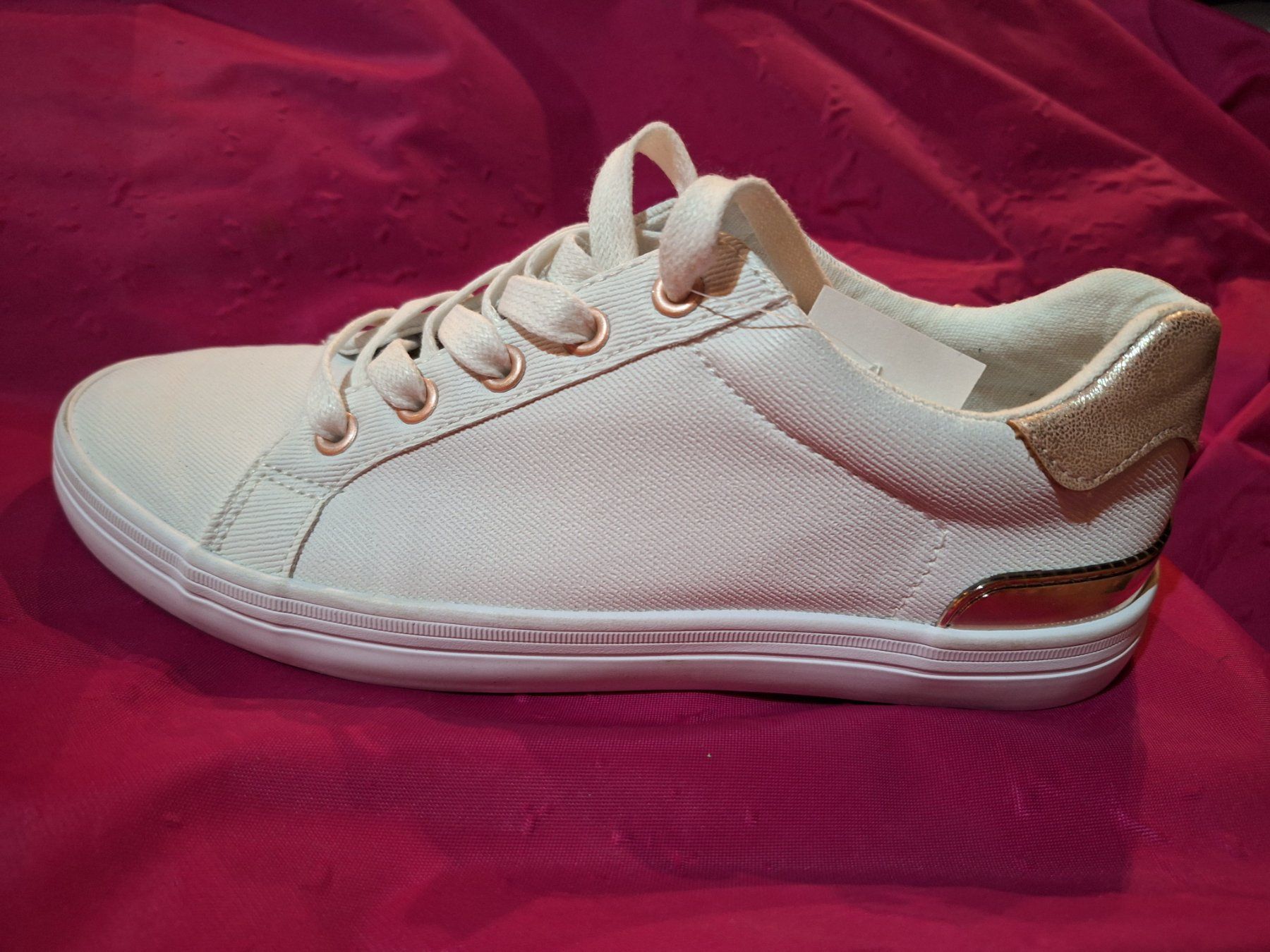 Dosenbach Scarpe da donna: Sneaker Gr 37 – Nuovo (secondo la descrizione) da Wegenstetten venduto da mcfly321