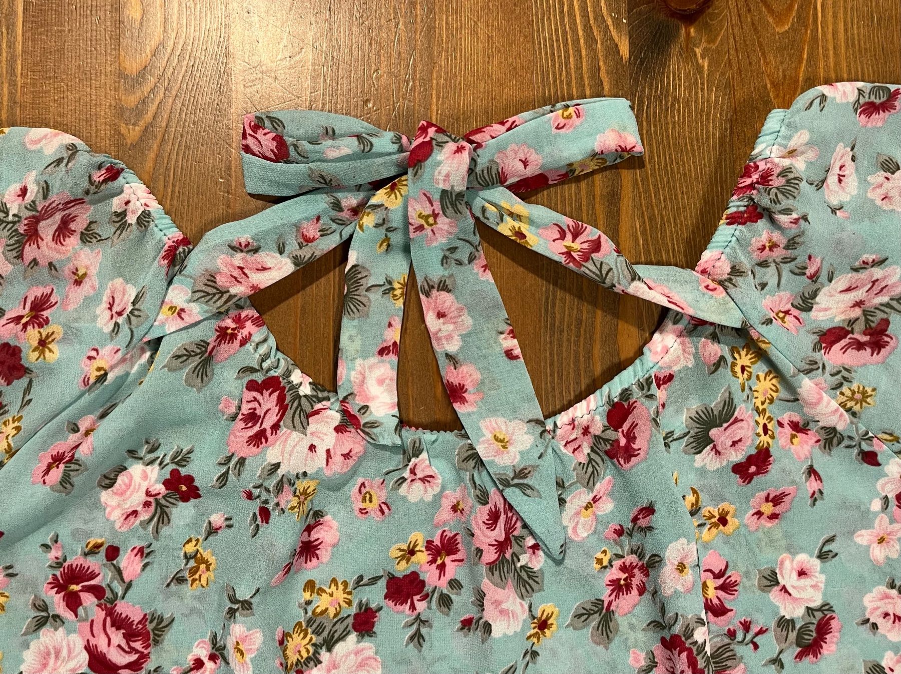 Camicette: Sommerliche Bluse mit Blumenmuster – Usato da Altdorf UR venduto da Mini037 3